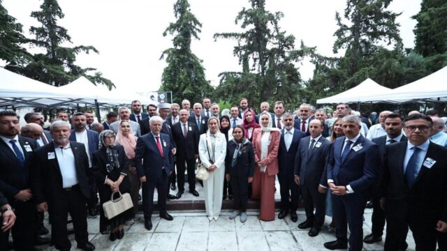 ÜNİVERSİTEMİZ REKTÖRÜ PROF. DR. MÜMİN ŞAHİN, BATI TRAKYA’DA DR. SADIK AHMET’İ ANMA TÖRENLERİNE KATILDI VE TEMASLARDA BULUNDU