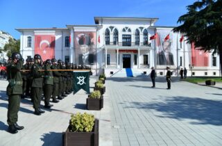 30 Ağustos Zafer Bayramı Münasebetiyle Atatürk Anıtı’na Çelenk Sunuldu