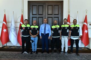 59 Rotasız Motosiklet Derneği Başkan ve Üyeleri Vali Soytürk’ü Ziyaret Etti