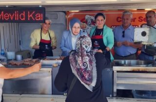AK Parti Tekirdağ Kadın Kolları’ndan Şehir Hastanesi’nde Kandil Lokması