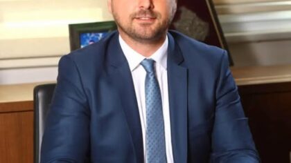 Alpay Var, CHP’den İstifa Ederek Yeni Parti’ye Geçti