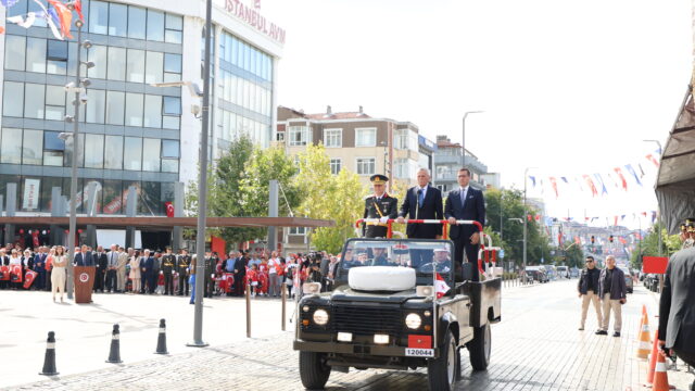 BÜYÜK ZAFERİMİZİ COŞKUYLA KUTLADIK