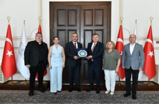 Çorlu Bulgaristan Türkleri Kültür ve Yardımlaşa Derneği Başkan ve Üyeleri Vali Soytürk’ü Ziyaret Etti