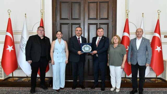 Çorlu Bulgaristan Türkleri Kültür ve Yardımlaşa Derneği Başkan ve Üyeleri Vali Soytürk’ü Ziyaret Etti