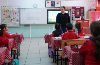 Her İkisi De Sözleşmeli Öğretmen Olan Eşlerin Aile Birliğine Bağlı İller Arası Yer Değiştirme Duyurusu Yayımlandı