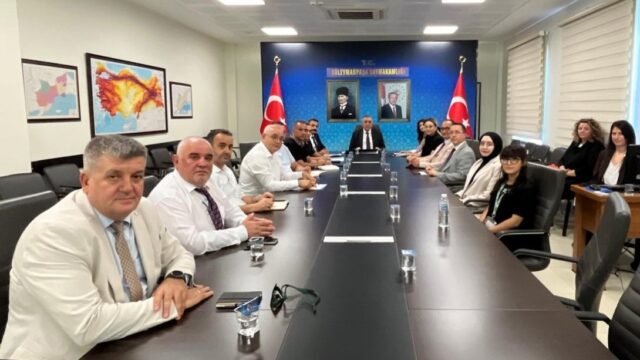 Süleymanpaşa kaymakamı Mahmut Nedim TUNÇER başkanlığında, İlçe Protokolü üyelerinin katılımıyla Çocuk Koruma Kanununa Göre…