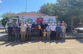 TEKİRDAĞ YAĞLI TOHUMLAR’DA YENİ SEZONUN İLK AYÇİÇEĞİ ALINDI