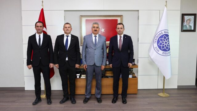 VAKIF BANK TEKİRDAĞ BÖLGE MÜDÜRLÜĞÜNDEN REKTÖRE ZİYARET