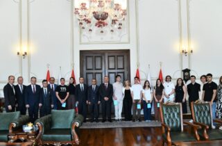 Vali Soytürk 2026 YKS'de Derece Elde Eden Öğrencileri Makamında Kabul Etti