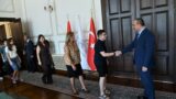 Vali Soytürk LGS Sınavı’nda 500 Tam Puan Alan Öğrencilerimizi Tebrik Etti