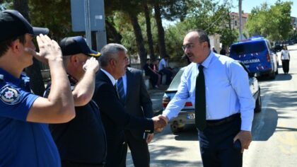 Vali Soytürk Sağlamtaş Ortaokulu’nda İncelemelerde Bulundu