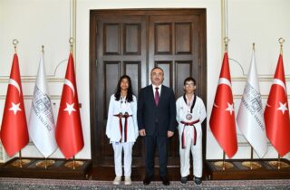 Vali Soytürk Taekwondo Şampiyonası’nda Derece Elde Eden Sporcuları Makamında Kabul Etti