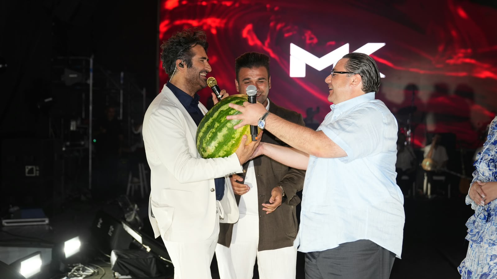 “YAZIN EN TATLI FESTİVALİ” MARMARAEREĞLİSİ’Nİ SALLADI