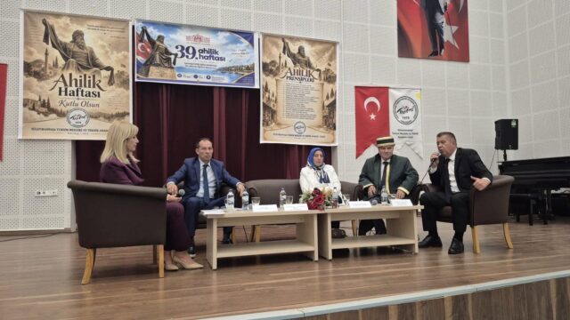 Ahilik Haftası Etkinlikleri Öğrencilere Yönelik Konferansla Sona Erdi