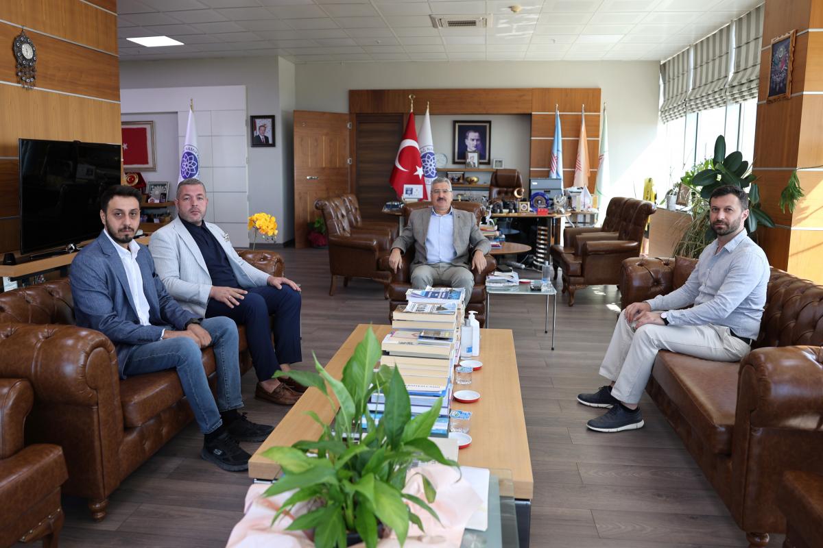 AK PARTİ ŞARKÖY İLÇE BAŞKANI’NDAN REKTÖRE NEZAKET ZİYARETİ