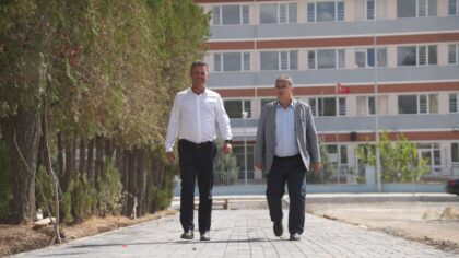 Başkan Sarıkurt`tan Yol Çalışmaları ve Esnaf Ziyareti