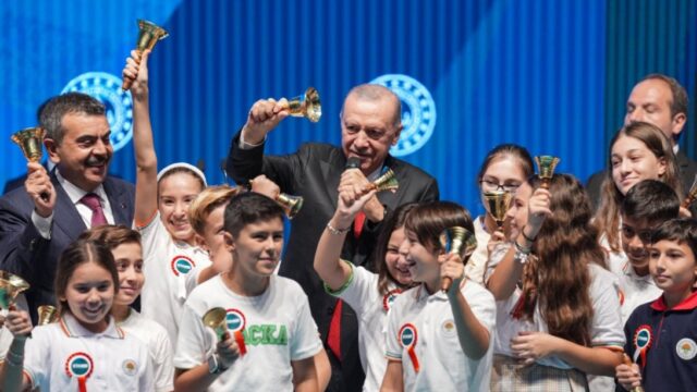 CUMHURBAŞKANI ERDOĞAN, TÜRKİYE’NİN PISA 2025 BAŞARISINI TEBRİK ETTİ