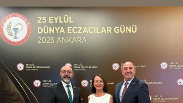 Dünya Eczacılar Günü Töreninde Ödüller Sahiplerini Buldu