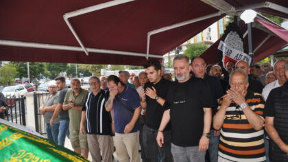 Emekli Matematik Öğretmeni Mahmut Civelek Son Yolculuğuna Uğurlandı