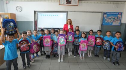 MÜGE BAŞKAN’DAN ÖĞRENCİLERİN EĞİTİMİNE DESTEK!