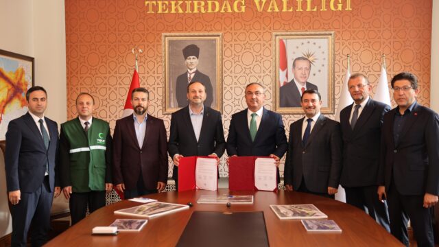 5 YIL ÖNCE BİR HAYALLE BAŞLADI, BUGÜN ATILAN İMZALARLA GERÇEĞE DÖNÜŞÜYORNESİL NESİL YEŞİLAY – TEKİRDAĞ YEŞİLAY KAMPÜSÜ PROTOKOLÜ İMZALANDI