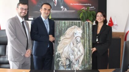TRSM Danışanlarından İl Sağlık Müdürü Onar’a Anlamlı Hediye