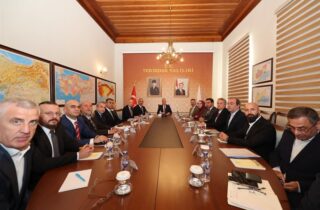 Ticaret Bakanı Bolat ve Vali Soytürk Beyaz Eşya Sektör Temsilcileri İle Bir Araya Geldi
