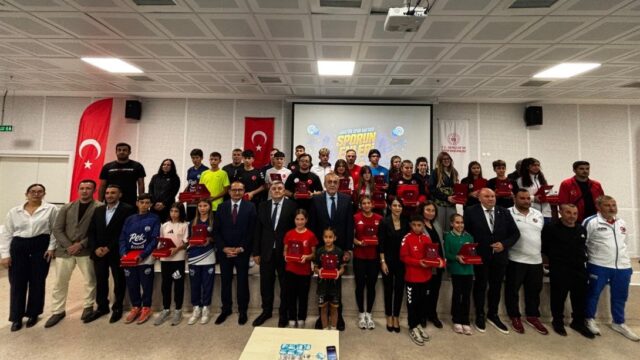 Sporun Enleri Ödül Töreni Düzenlendi