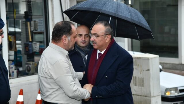 Vali Soytürk Hayırsever Adnan Sungur’a Taziyelerini İletti