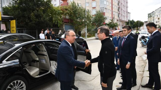 Vali Soytürk Şehit Ailesinin Acısını Paylaştı