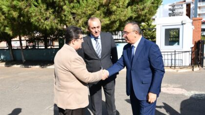Vali Soytürk Şehit Halil Tuna Akgöz İlkokulu’nu Ziyaret Ederek Öğrencilerle Bir Araya Geldi